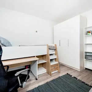  Apartment Lea's