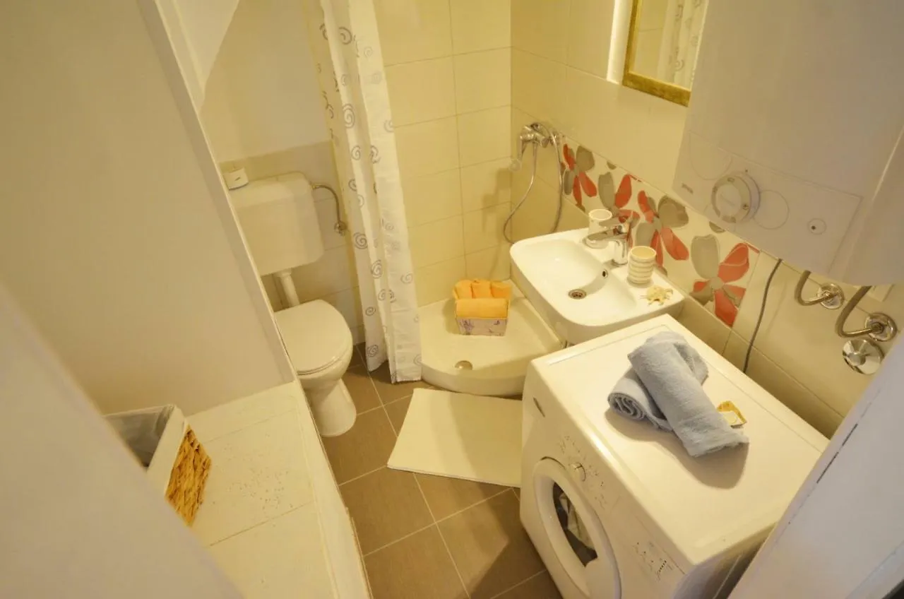 Apartment Eleni Rovinj 0*,  Croatia